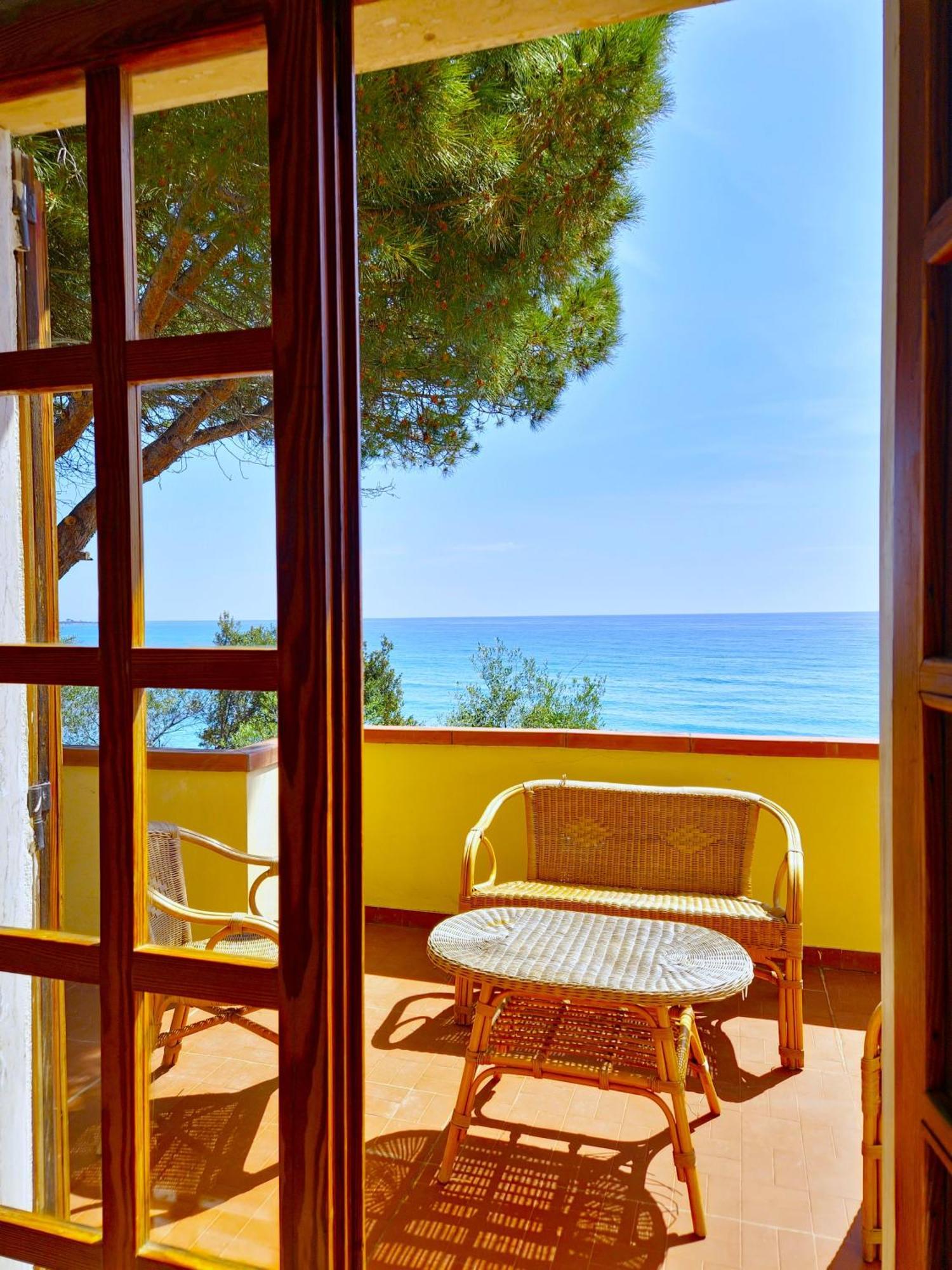 Villa Papiyon - Accesso Privato Alla Spiaggia Cala Liberotto Exteriér fotografie